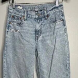 NWT American Eagle Stovepipe Strigid Jeans Women Distressed Denim Size 2